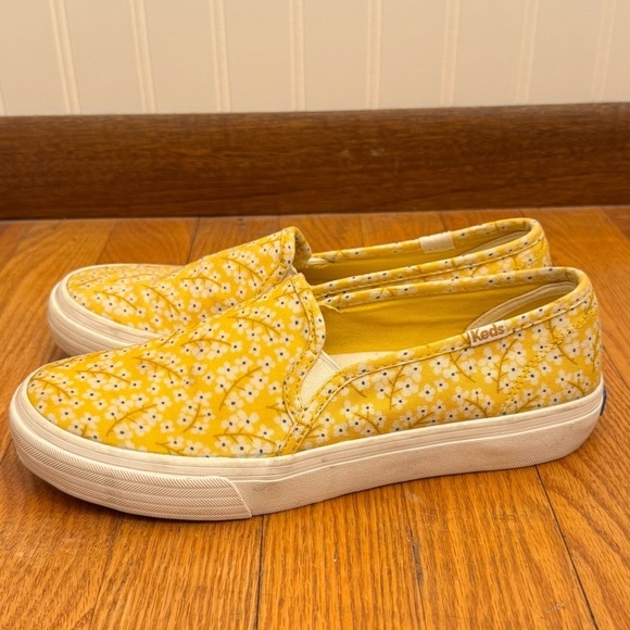 Keds Women’s Yellow Floral Slip-On Sneakers Size 6.5 - Picture 3 of 9